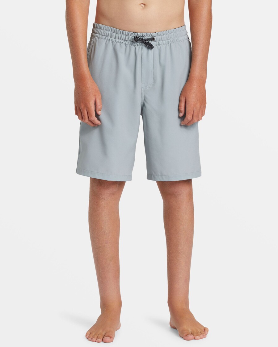 Quik Silver Boys 8-16 Taxer Amphibian 17" Hybrid Shorts - Quarry