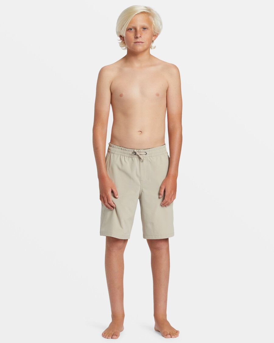 Quik Silver Pantalones Cortos Híbridos Taxer Anfibios De 17" Para Niños De 8 A 16 Años - Plaza Taupe