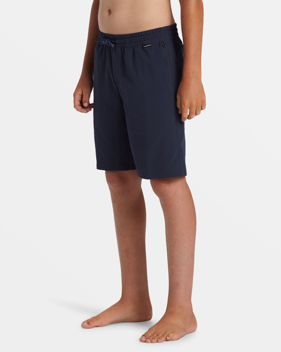 куик силвер боис 8-16 такер ампхибиан 17" хибрид шортс - тамноплав