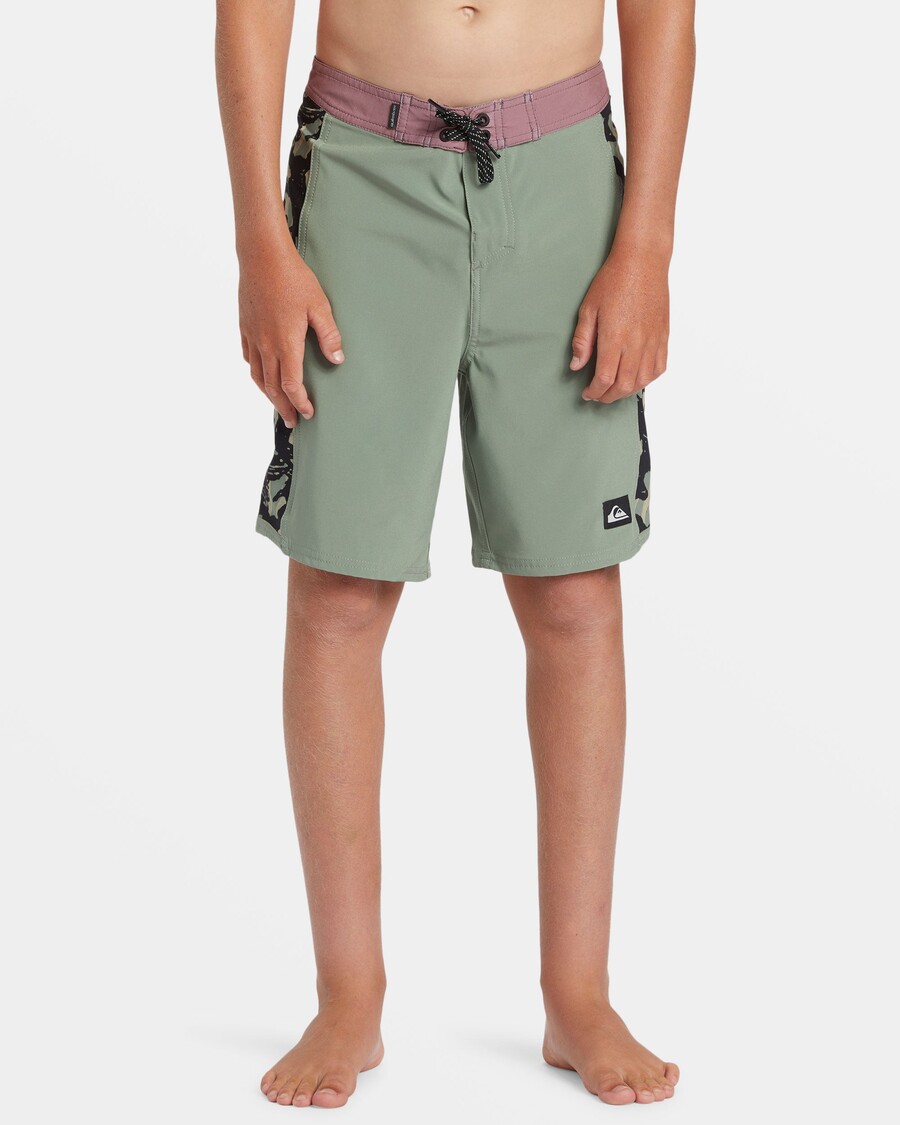 Quik Silver Boys 8-16 Surfsilk Arch 17" Boardshorts - Sea Spray