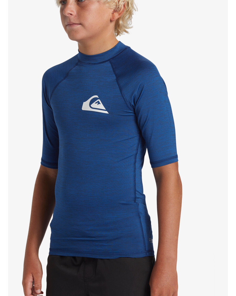 Rashguard De Manga Corta Quik Silver Para Niños De 8 A 16 Años De Uso Diario Con Protección Upf 50 - Azul Monaco Jaspeado