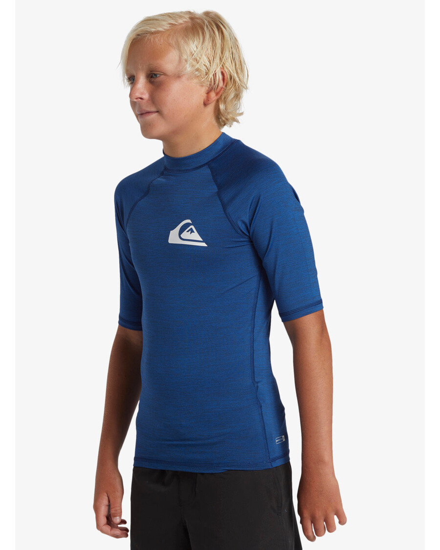 Rashguard De Manga Corta Quik Silver Para Niños De 8 A 16 Años De Uso Diario Con Protección Upf 50 - Azul Monaco Jaspeado