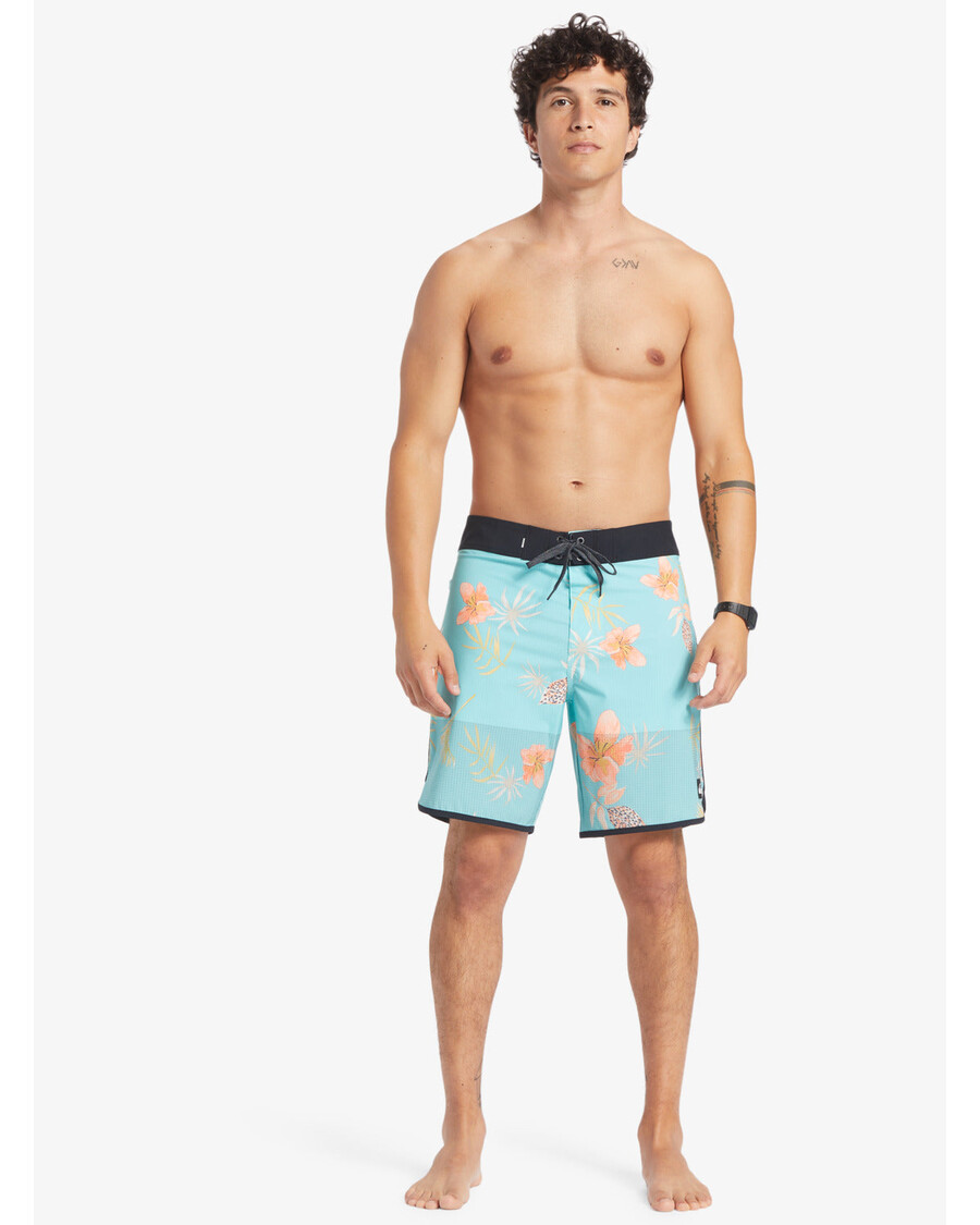 Quiksilver Highline Scallop 19" Boardshortky - Modrá Zářivost