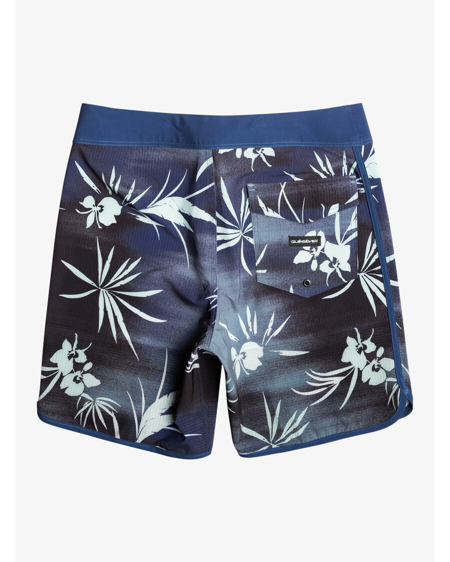 Quik Silver Highline Scallop 19" Boardshorts - Naval Accademy