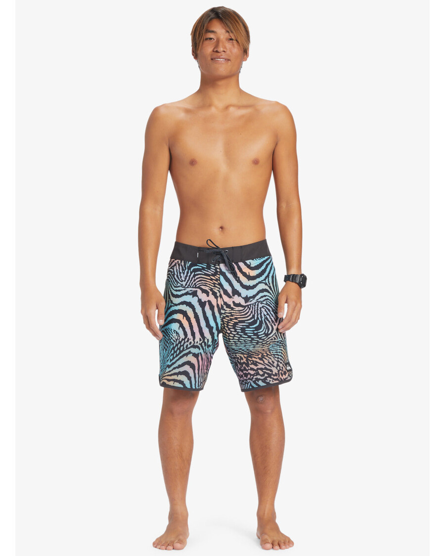 Quiksilver Highline šukutės 19" Lentos šortai - Asfaltas