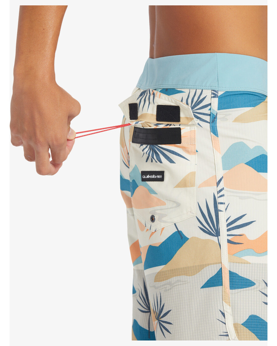 Quik Silver Highline Scallop 19" Boardshorts - Birch