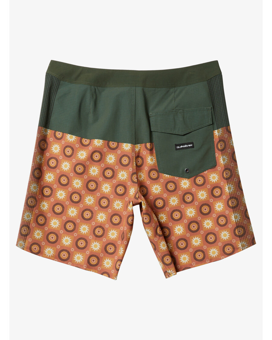 Quik Silver Highline Arch 19" Boardshorts - Climbing Ivy