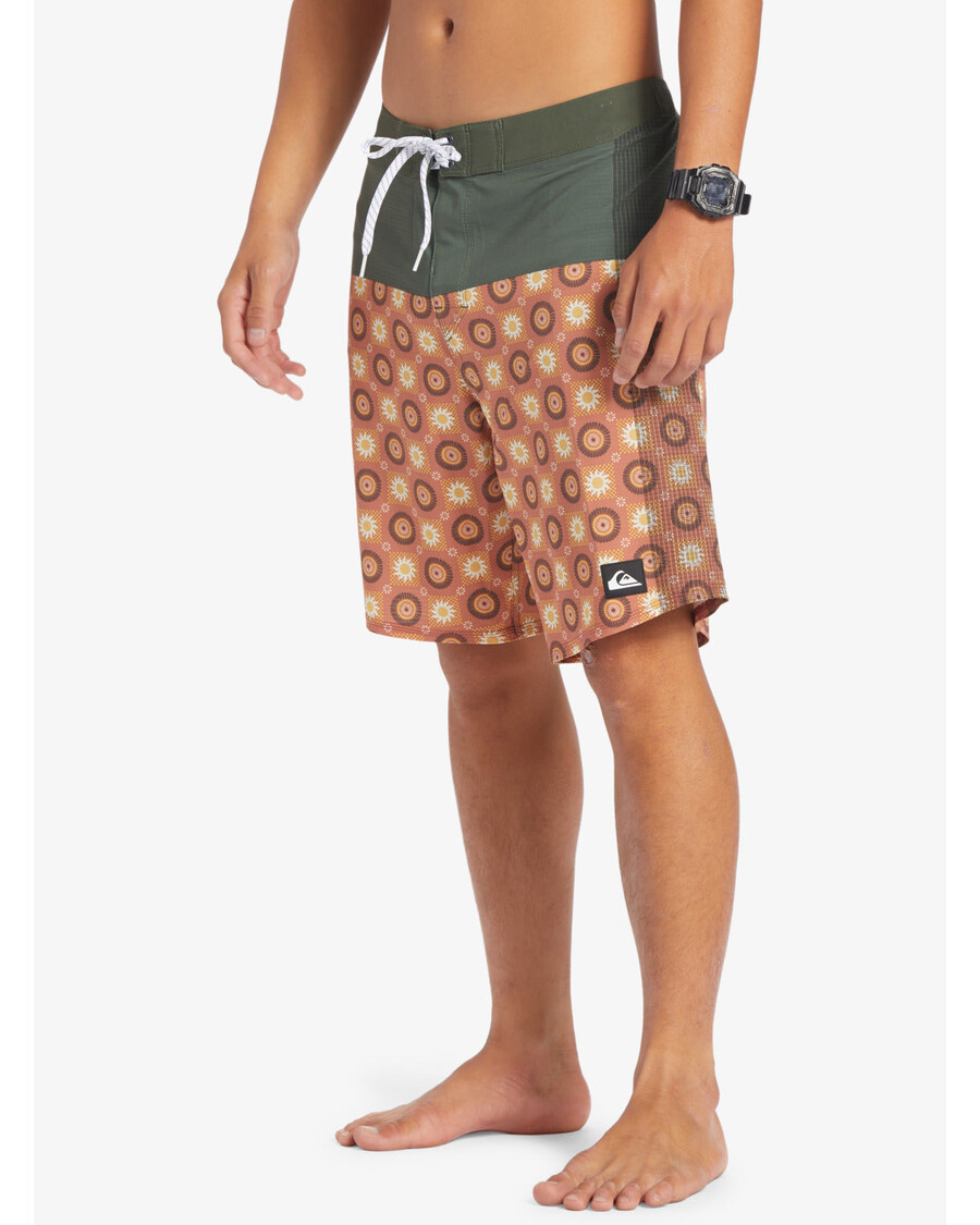 Quik Silver Highline Arch 19" Boardshorts - Climbing Ivy