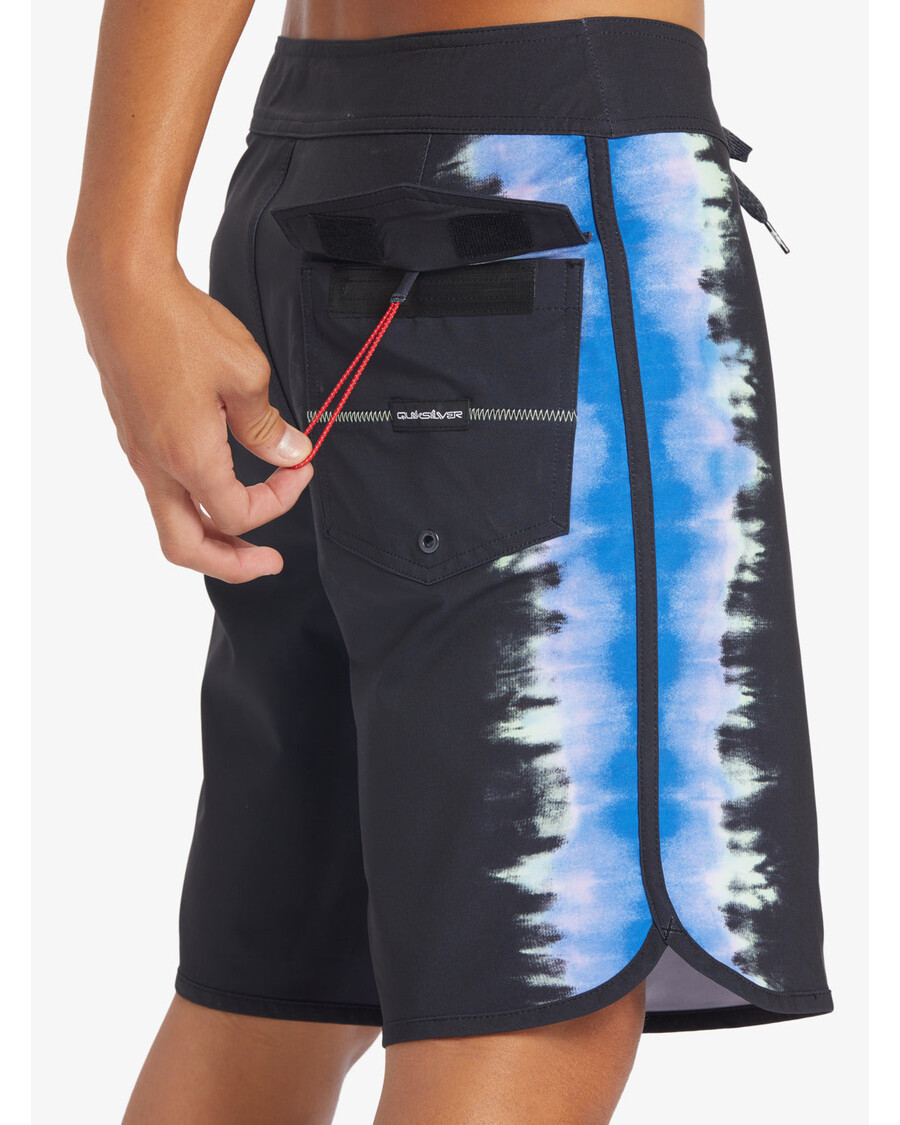 Quik Silver Surfsilk Scallop 19" Boardshorts - Black