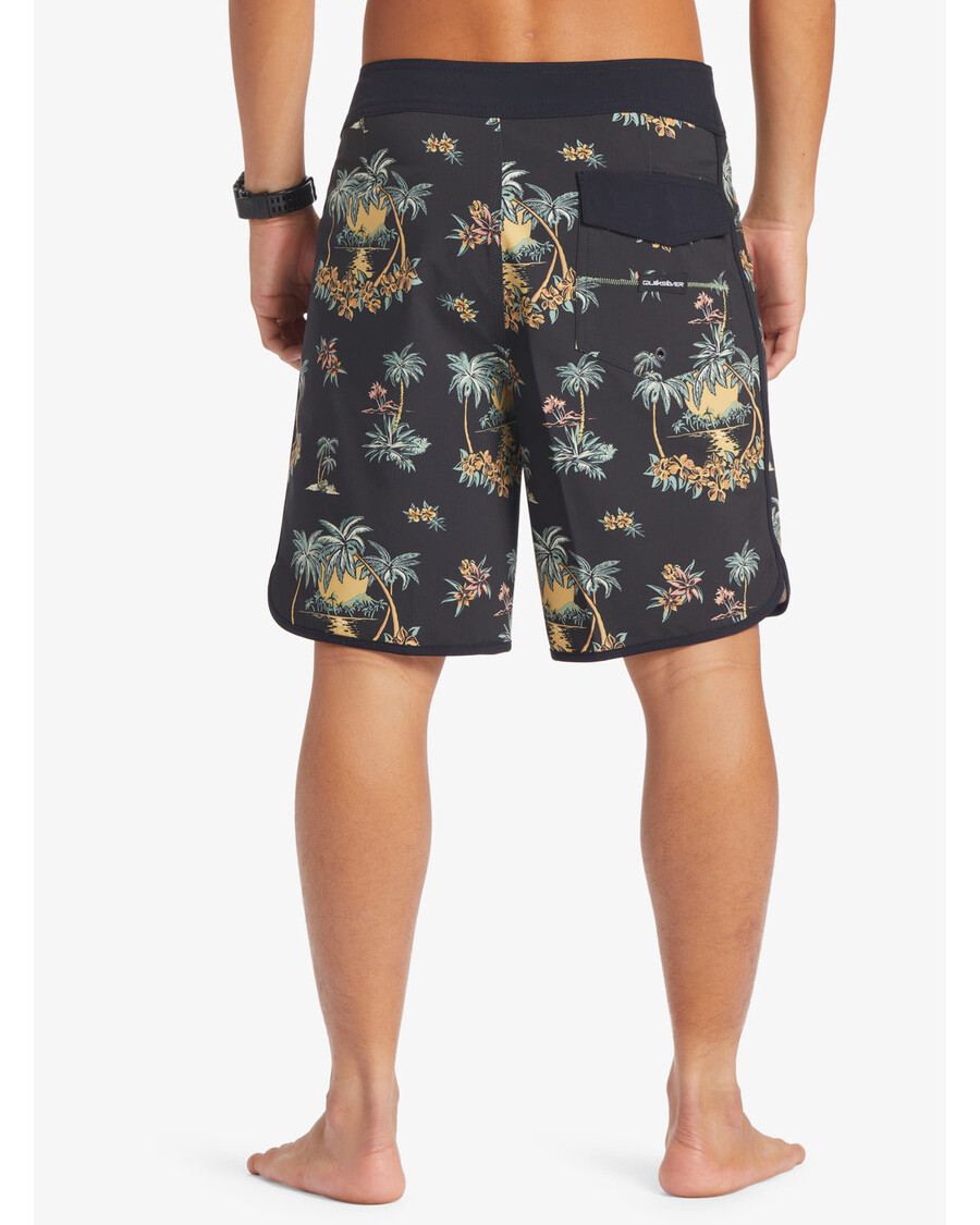 Quik Silver Surfsilk Scallop 19" Boardshorts - Black Palm Spritz