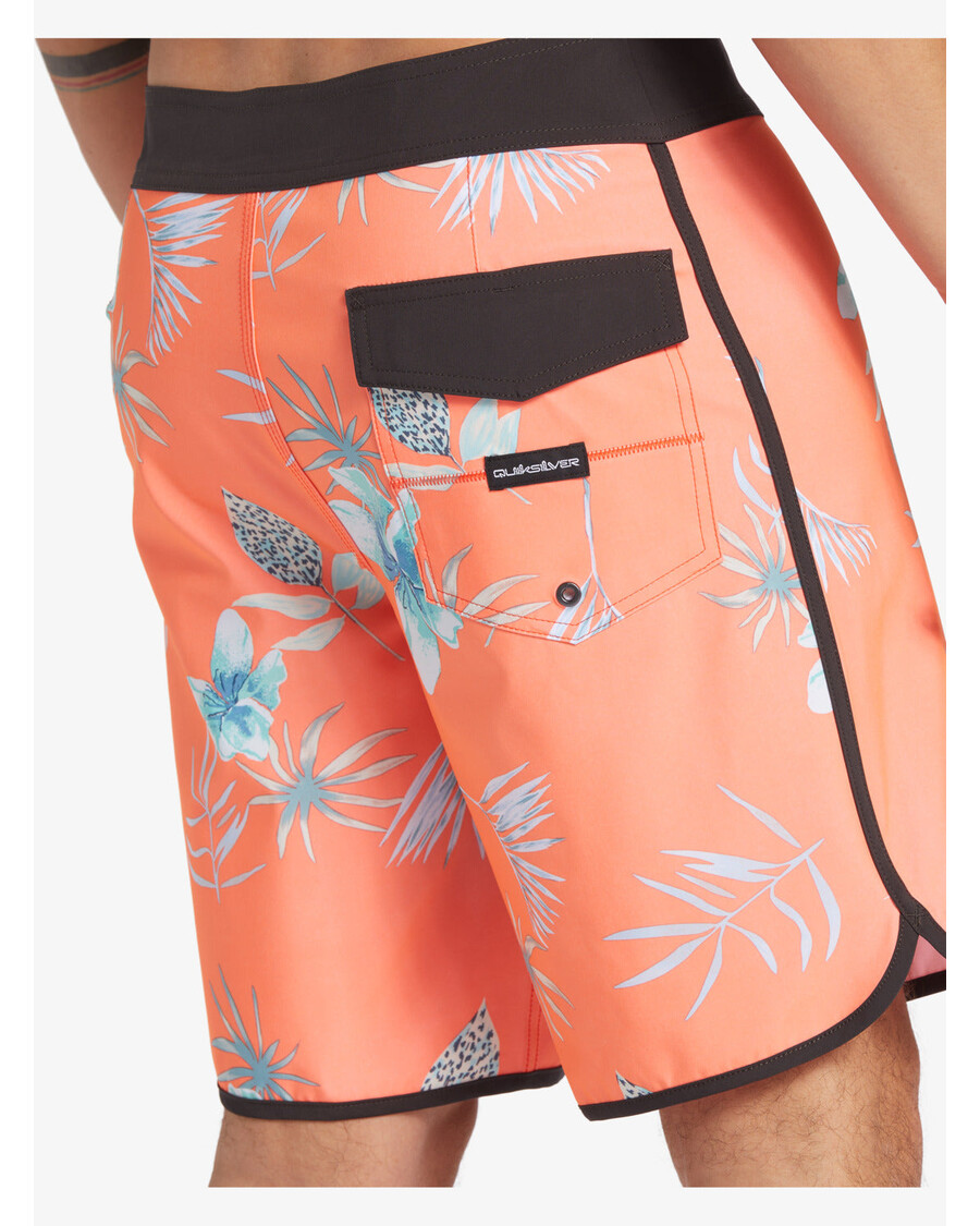 Quik Silver Surfsilk Scallop 19" Boardshorts - Fiery Coral