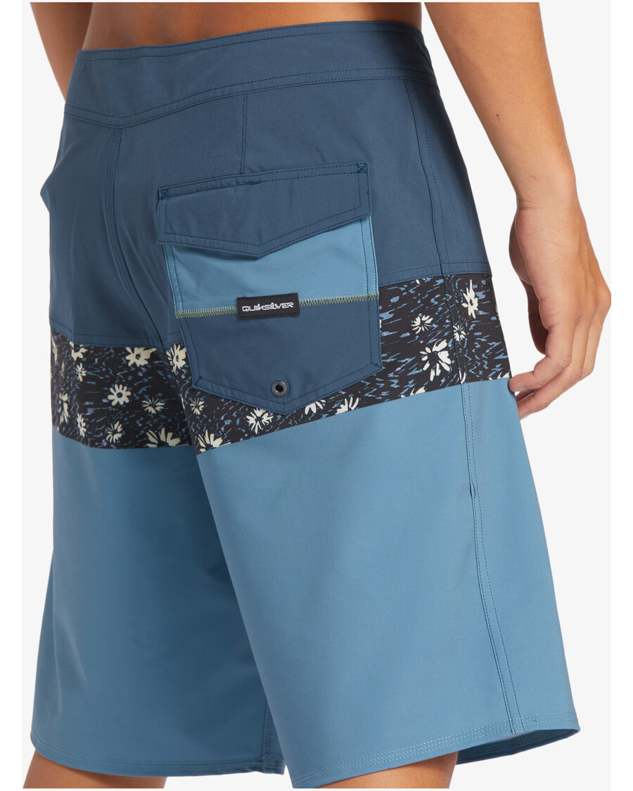 Quik Silver Surfsilk Panel 20" Boardshorts - Aegean Blue