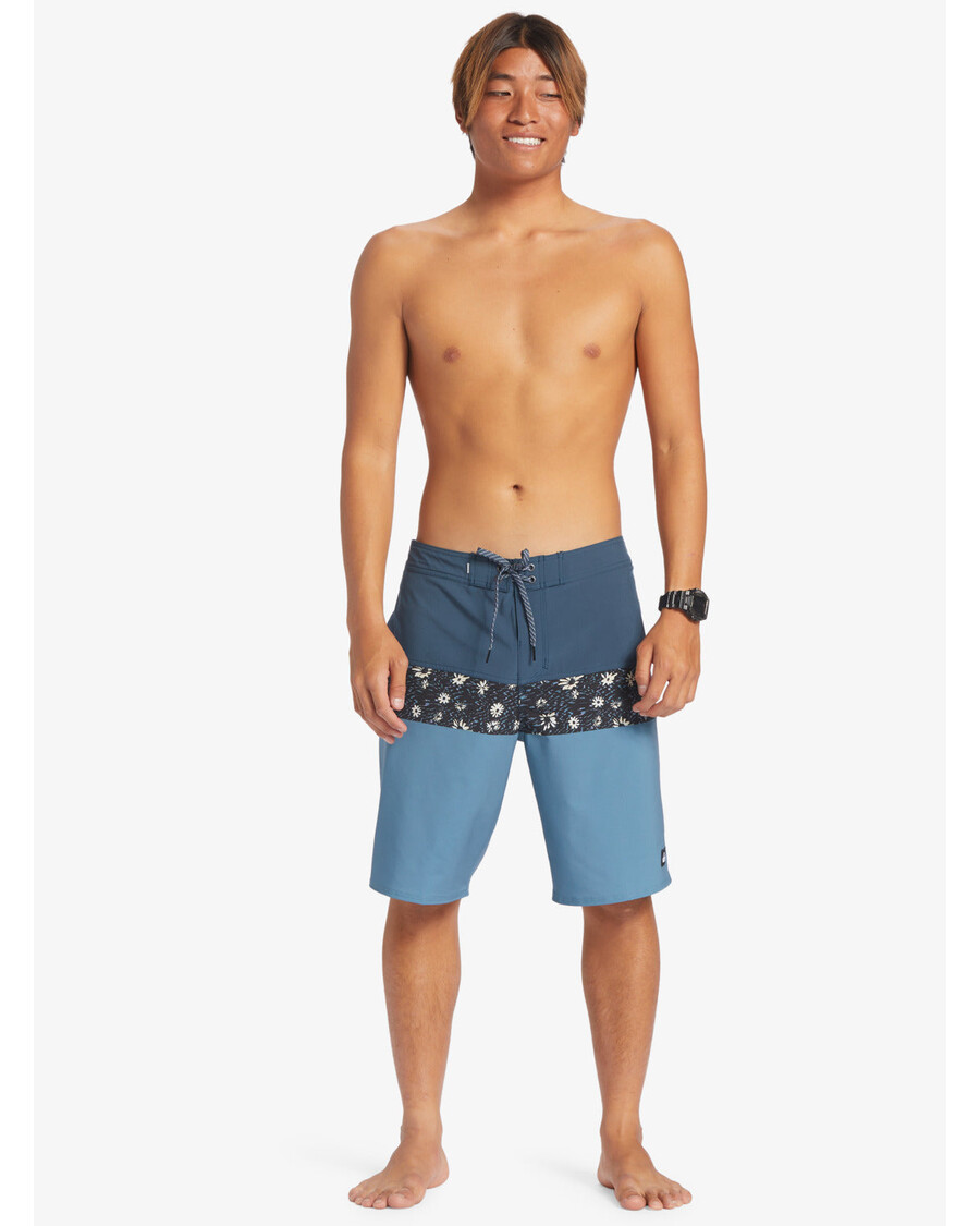 Quik Silver Surfsilk Panel 20" Boardshorts - Aegean Blue