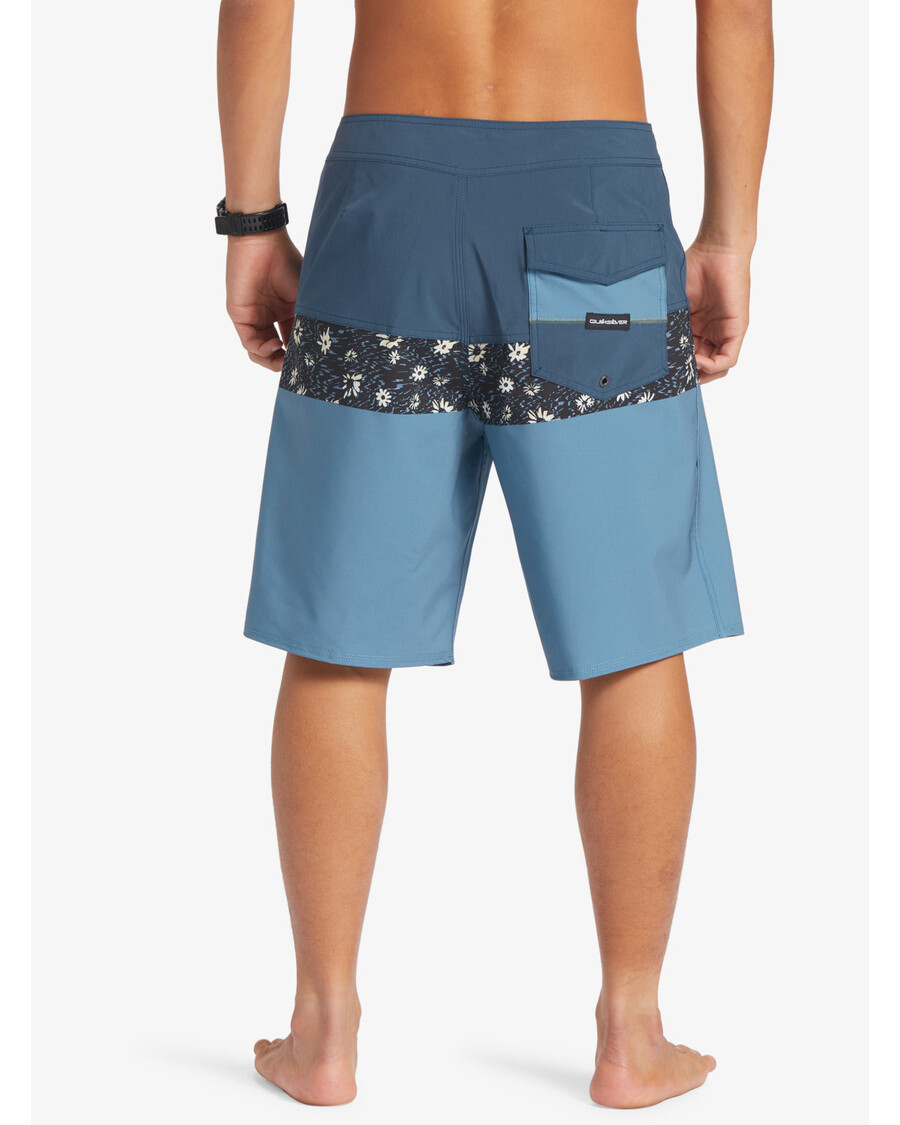 Quik Silver Surfsilk Panel 20" Boardshorts - Aegean Blue