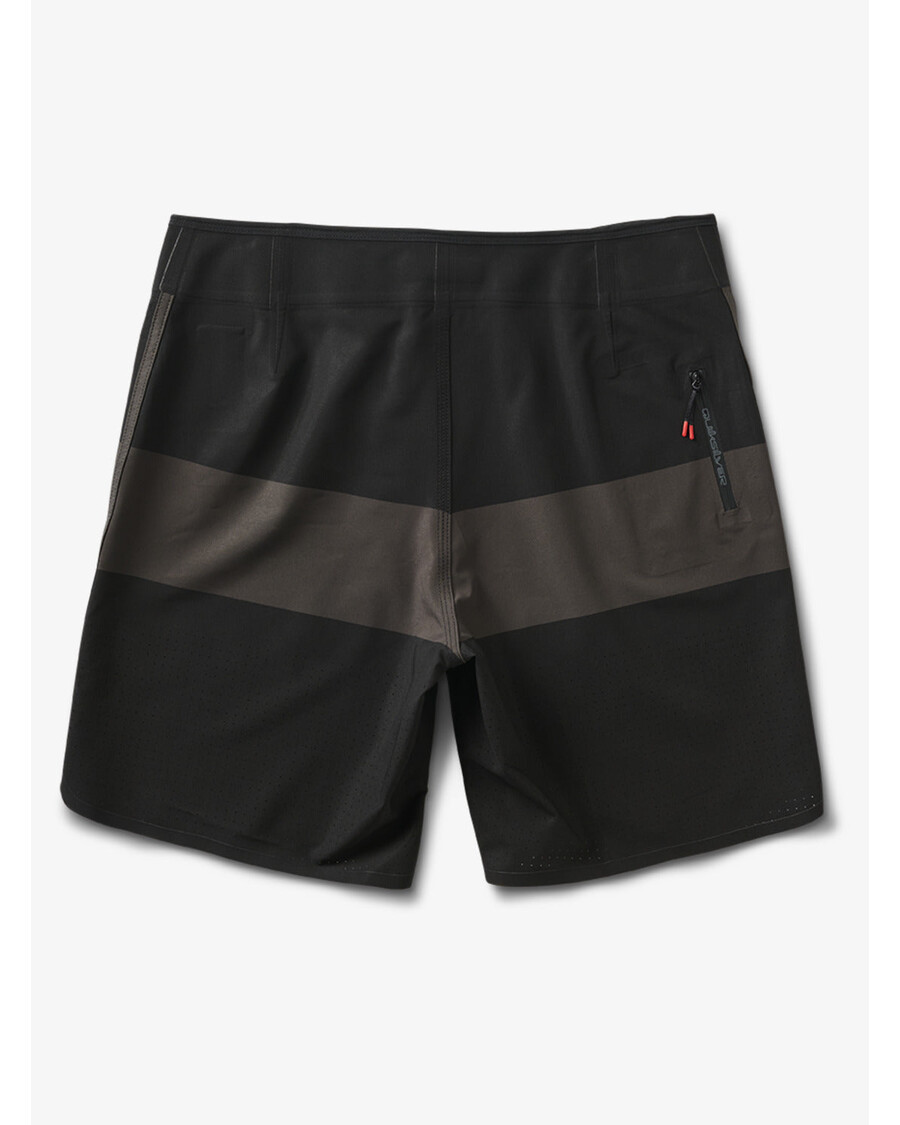 Quik Silver Highline Pro Scallop 19" Boardshorts - Black