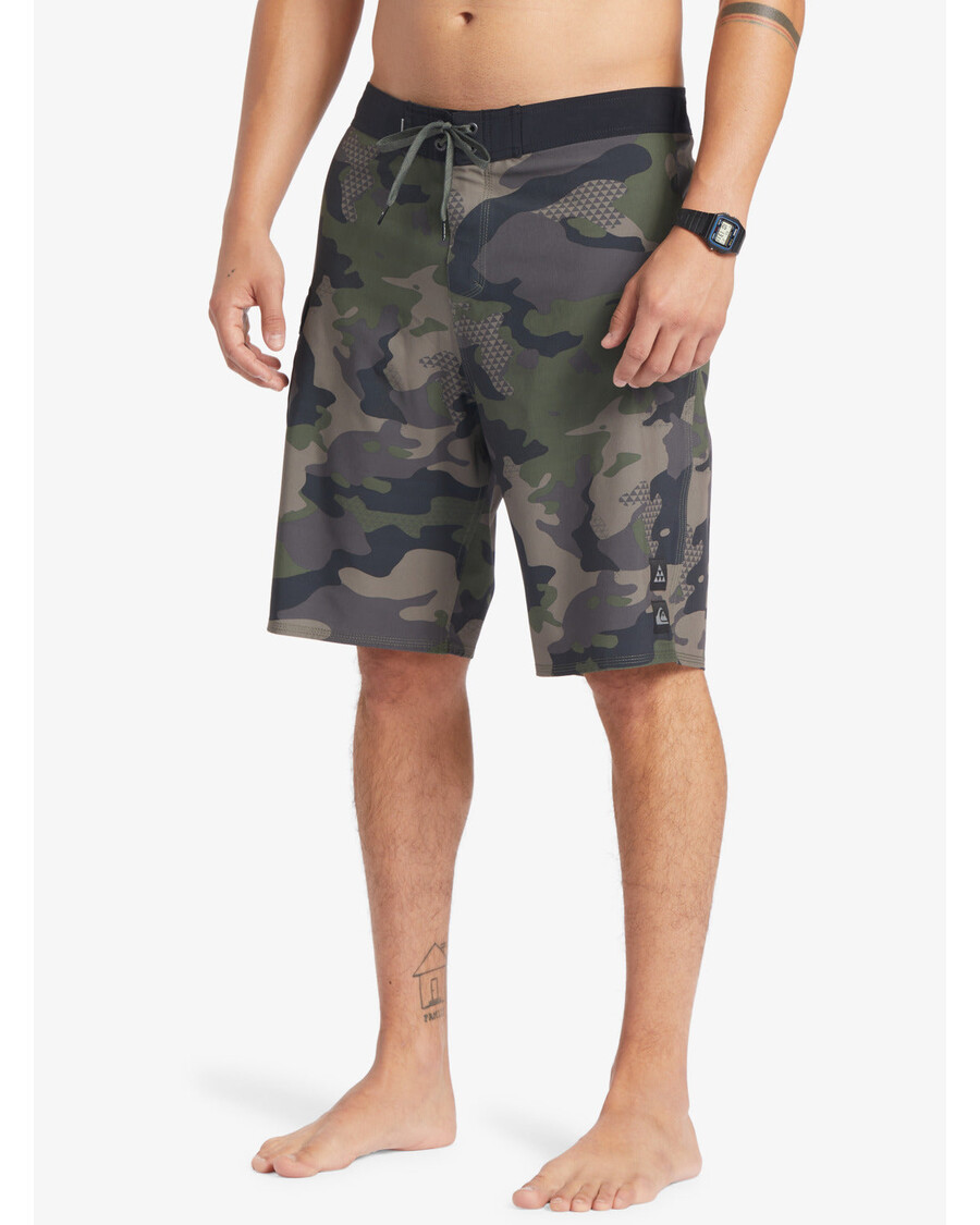 Quik Silver Surfsilk Hawaii Camo 21 21" Boardshorts - Thyme