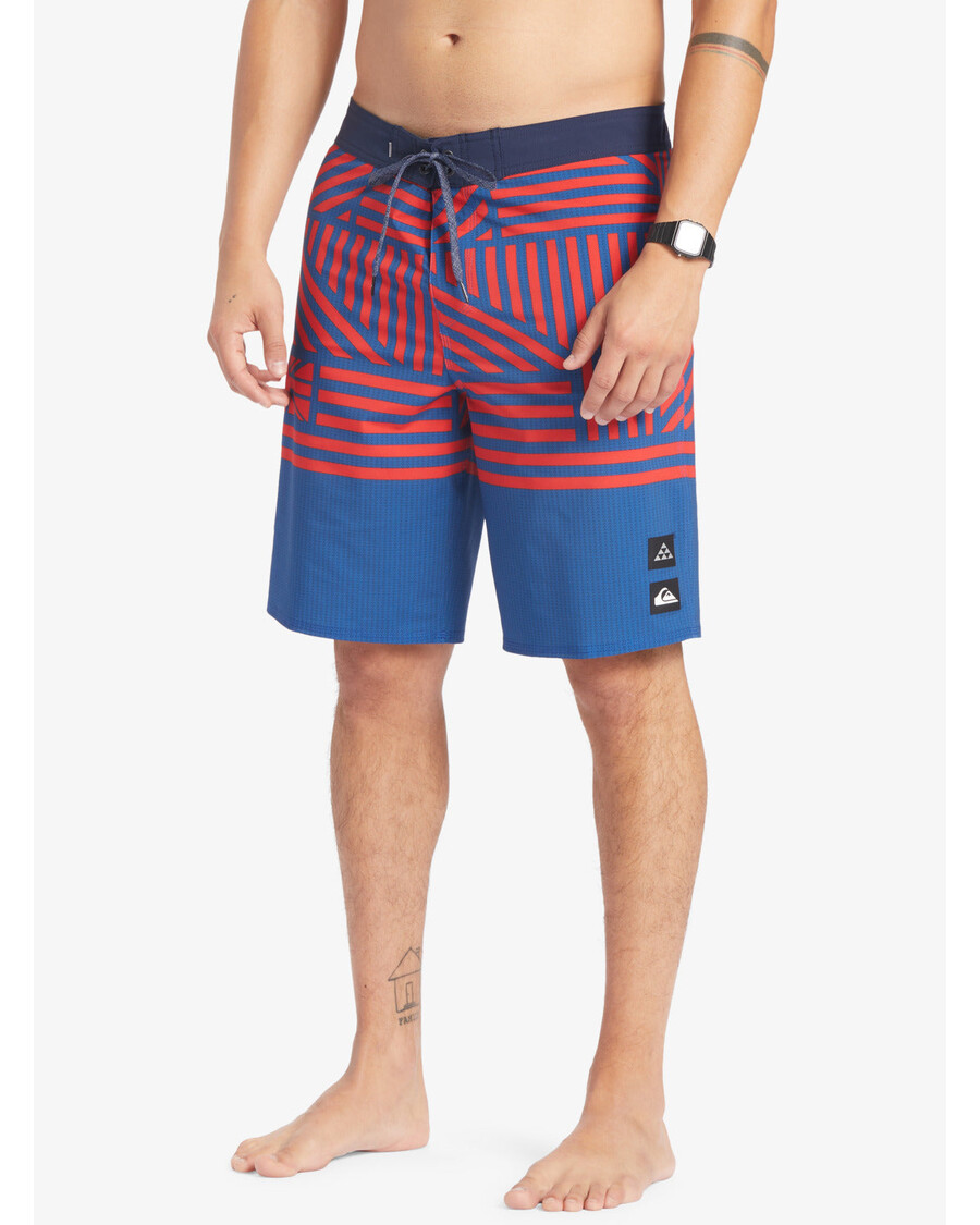 Quiksilver Surfsilk Hawaii Flag 20" Deskové šortky - Kombi Modré