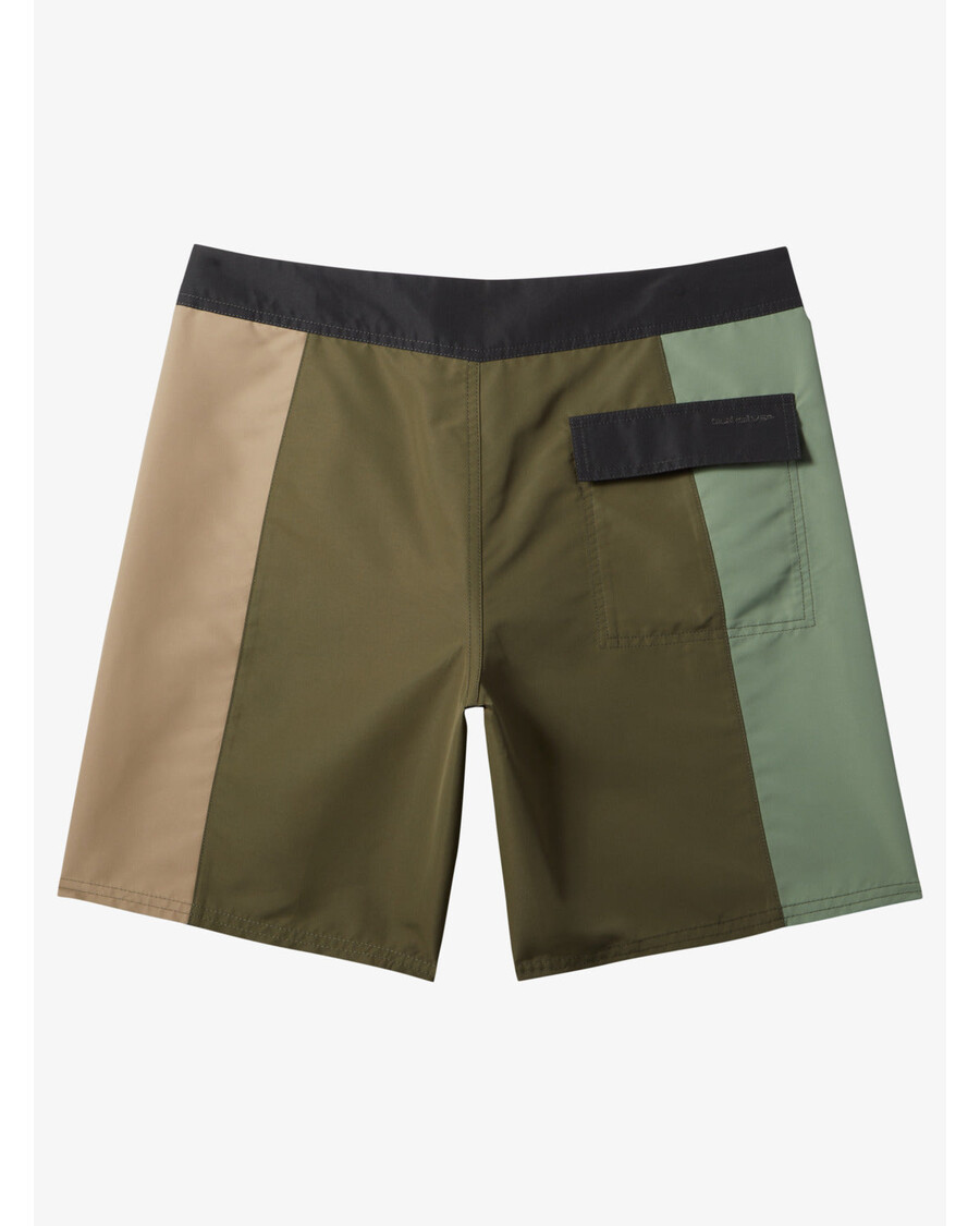 Quik Silver Made Better 18.5" Boardshorts - Grape Leaf