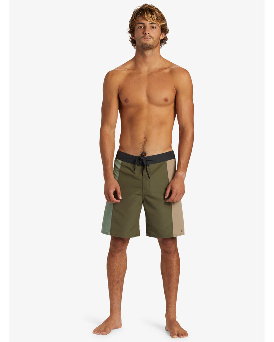 Quik Silver Made Better 18.5" Boardshorts - Grape Leaf