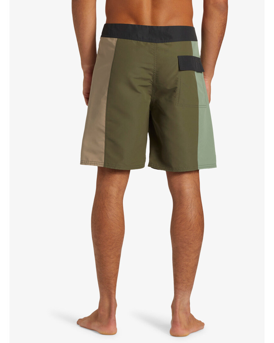 Quik Silver Made Better 18.5" Boardshorts - Grape Leaf