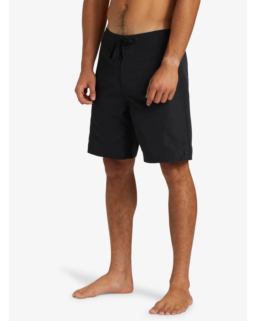 クイックシルバー メイド ベター 18.5 インチ ボードショーツ - ブラック