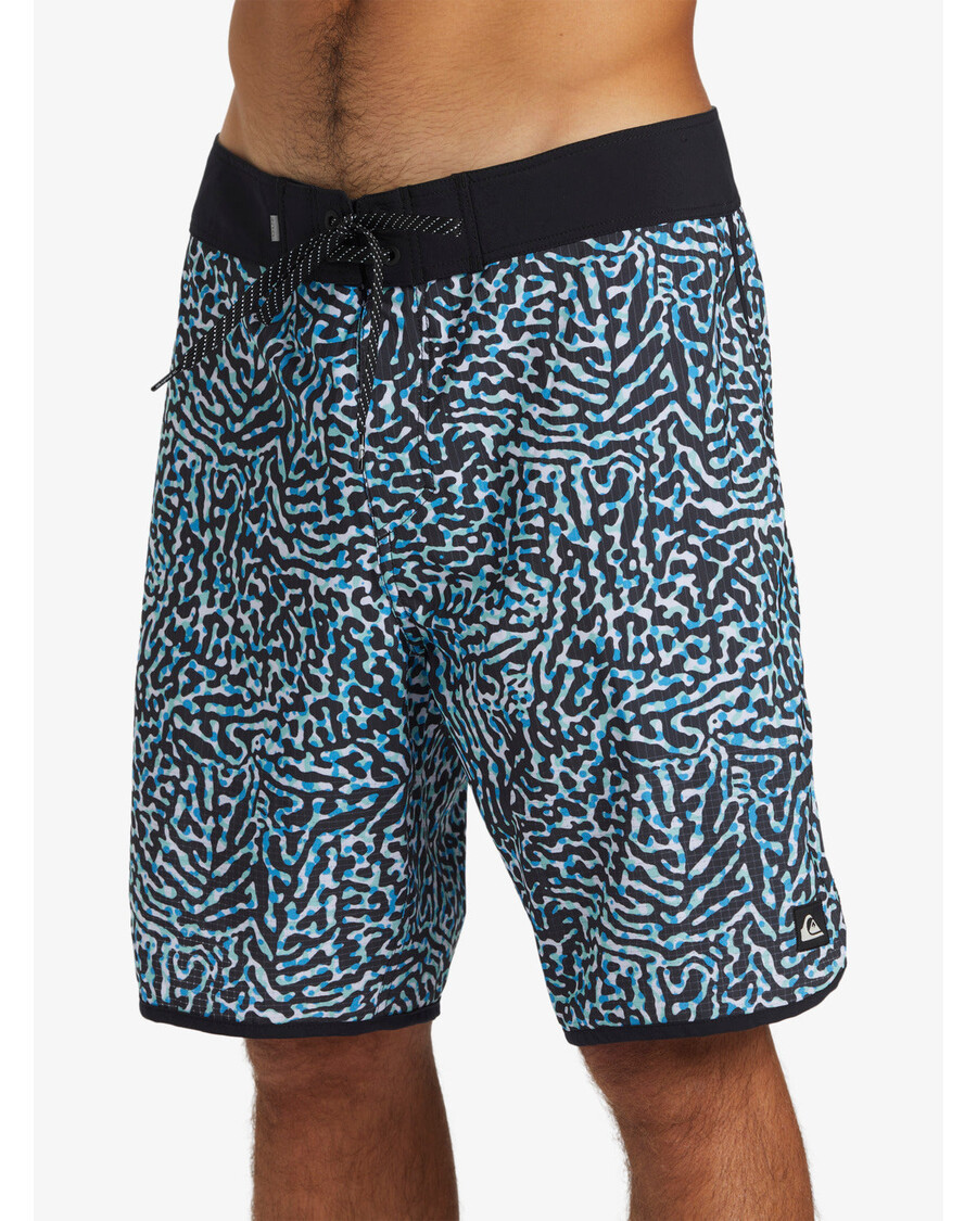 Quiksilver Highline Scallop 19" šortky - švédská Modrá