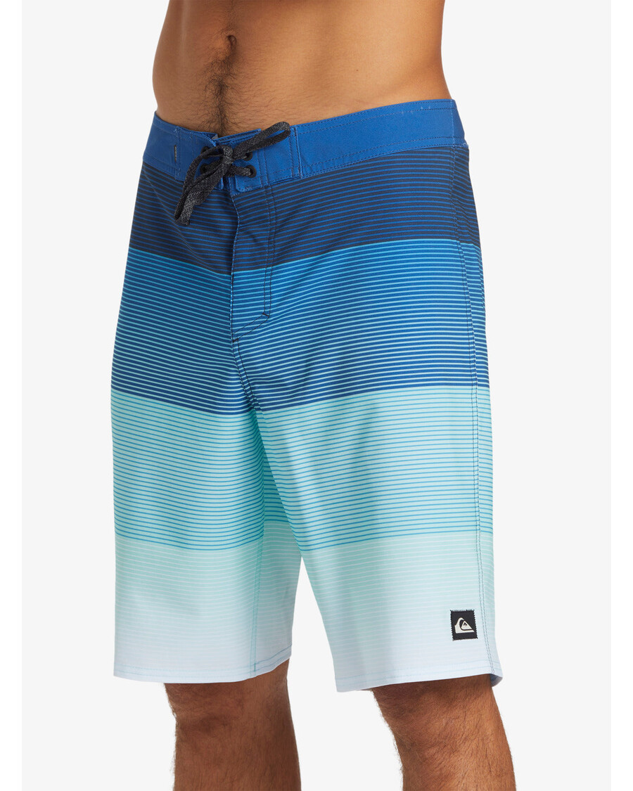 Quik Silver Surfsilk Massive 20" Boardshorts - Monaco Blue