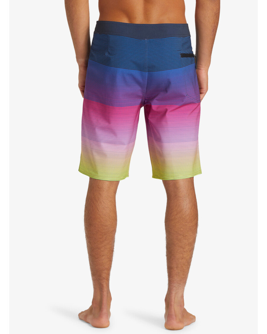 Quik Silver Surfsilk Massive 20" Boardshorts - Dark Navy