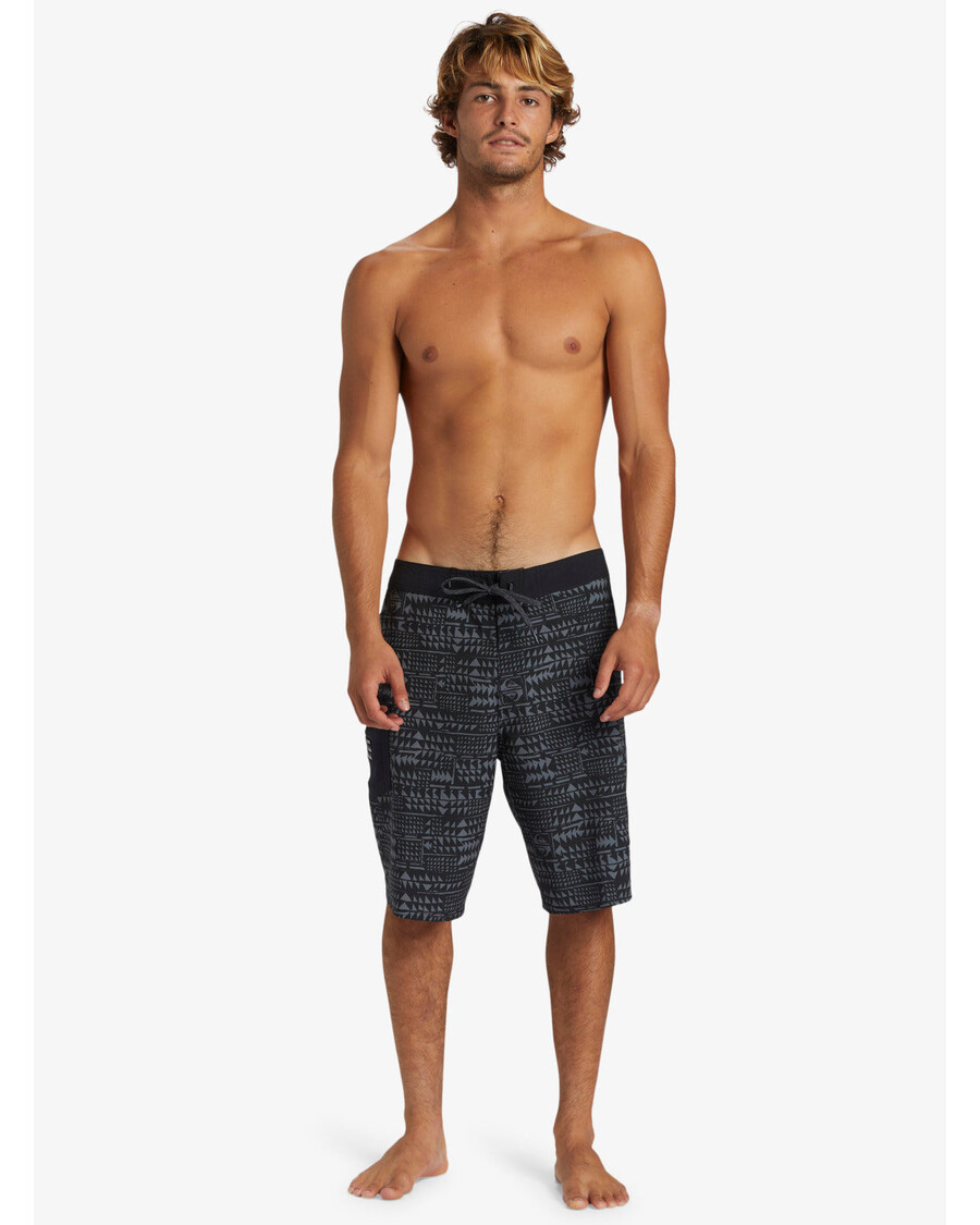 クイックシルバー サーフシルク ハワイ 21 インチ ボードショーツ - ブラック
