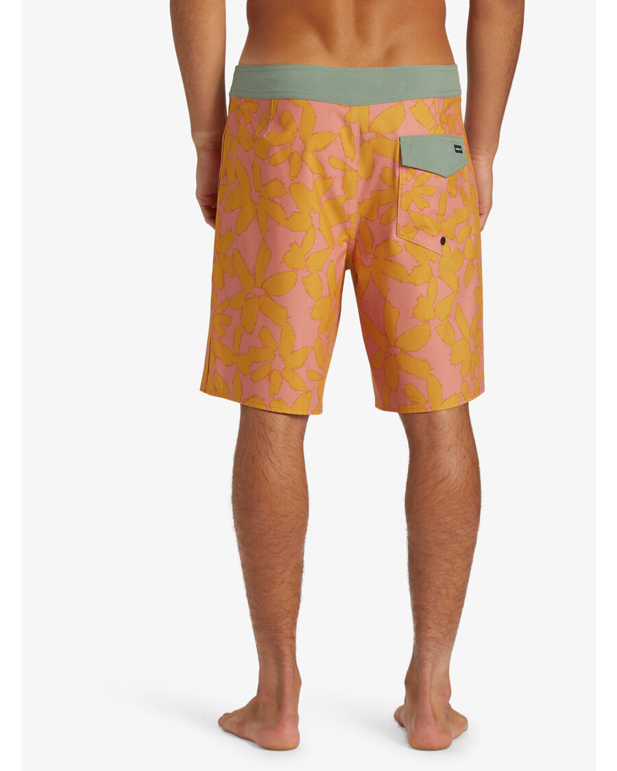Прямые шорты из серф-шелка Quiksilver 19 дюймов - Canyon Clay