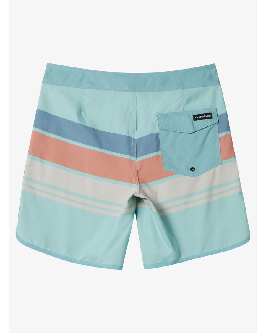 Quiksilver Daily Stripe 19" šortai - Limpet Apvalkalas