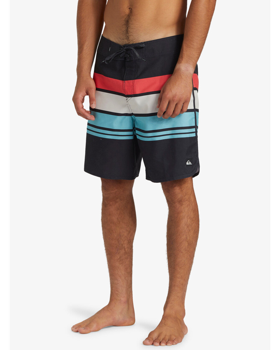 Quiksilver Daily Stripe 19" šortai - Juodi