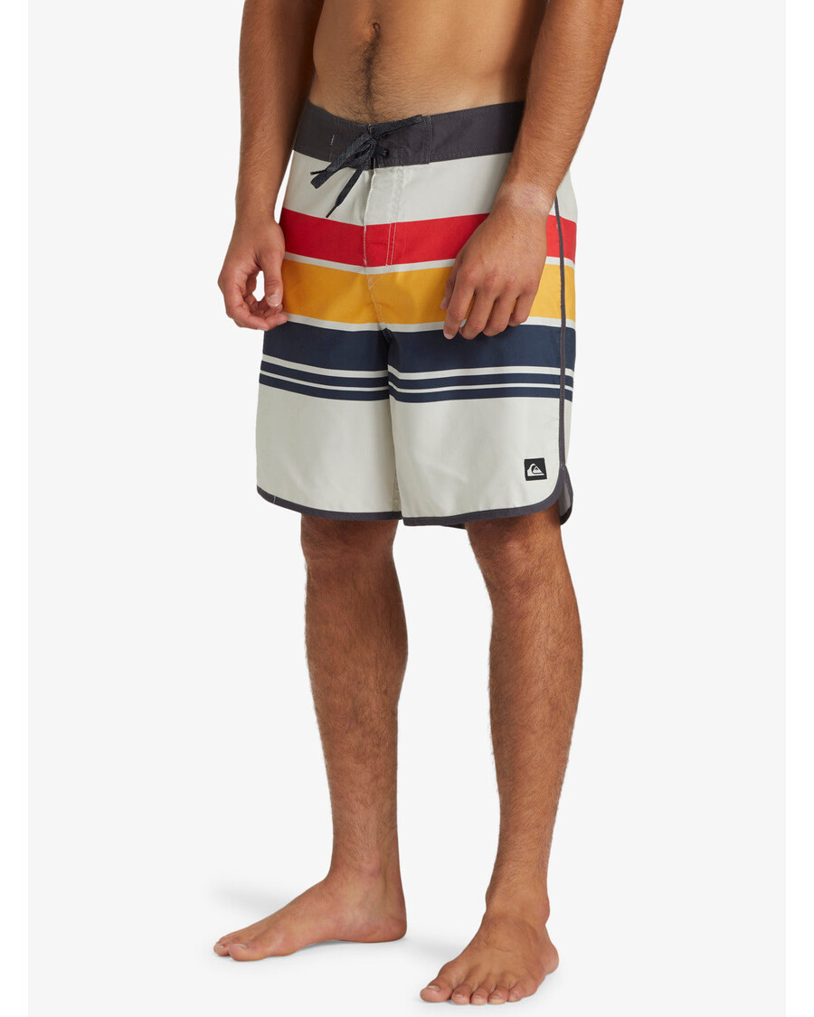 Quiksilver Arkiraitaiset 19" Boardshortsit - Lumivalkoiset