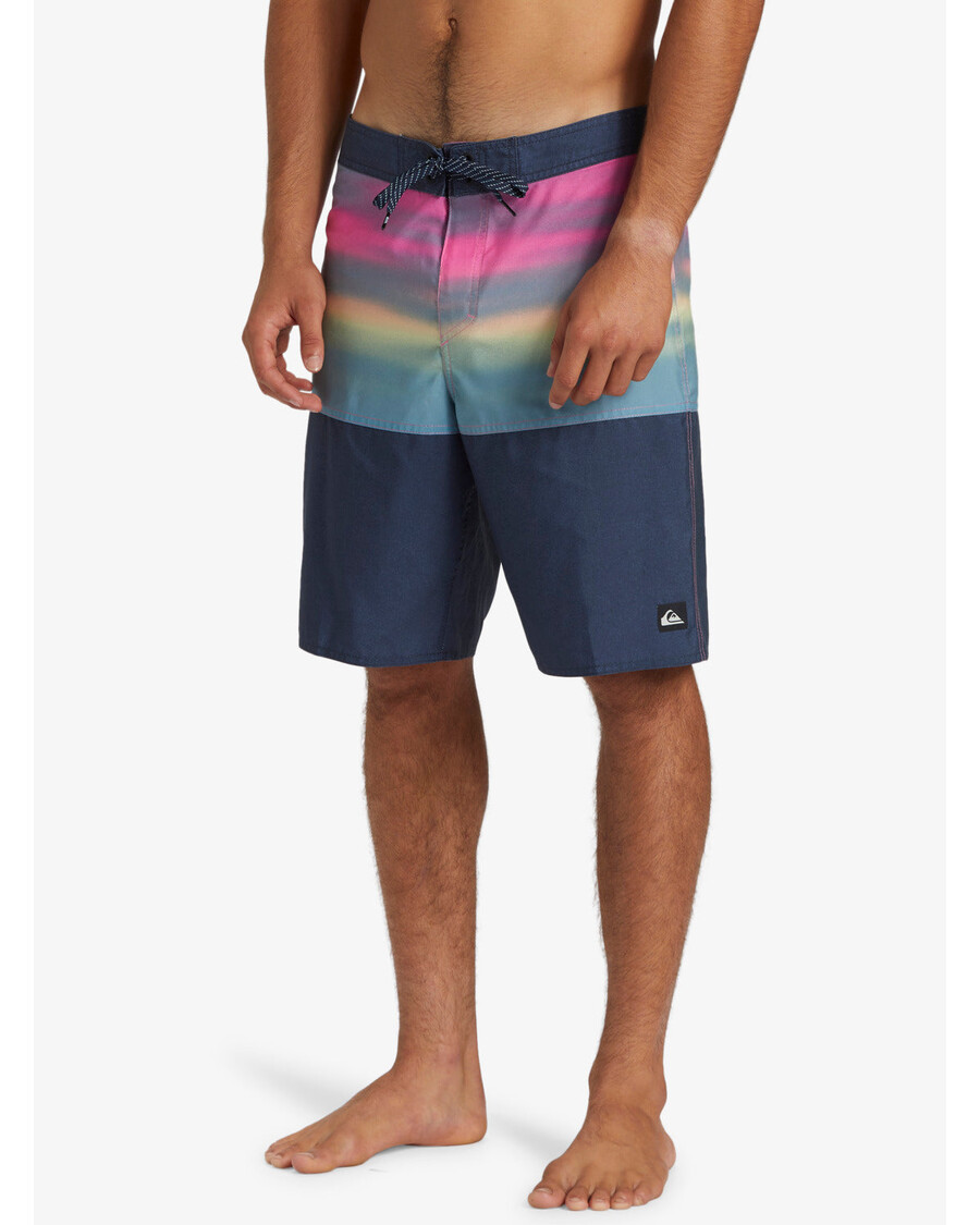 Quik Silver Everyday Division 20" Boardshorts - Prism Pink