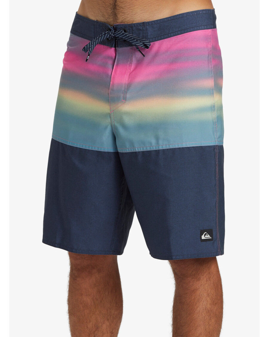Quik Silver Everyday Division 20" Boardshorts - Prism Pink