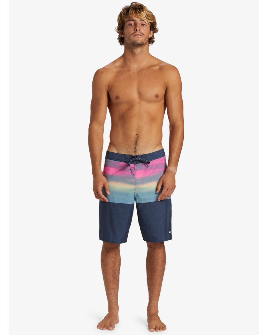 Quik Silver Everyday Division 20" Boardshorts - Prism Pink