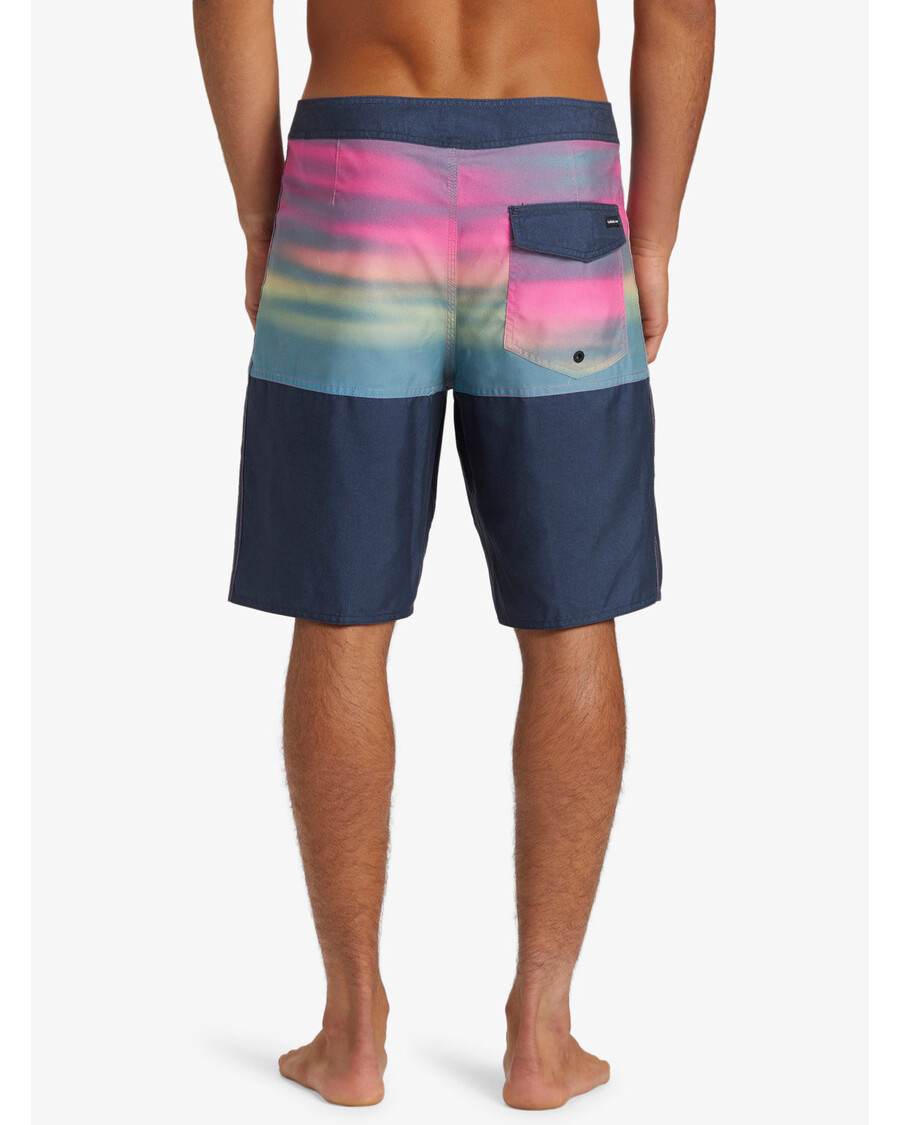 Quik Silver Everyday Division 20" Boardshorts - Prism Pink
