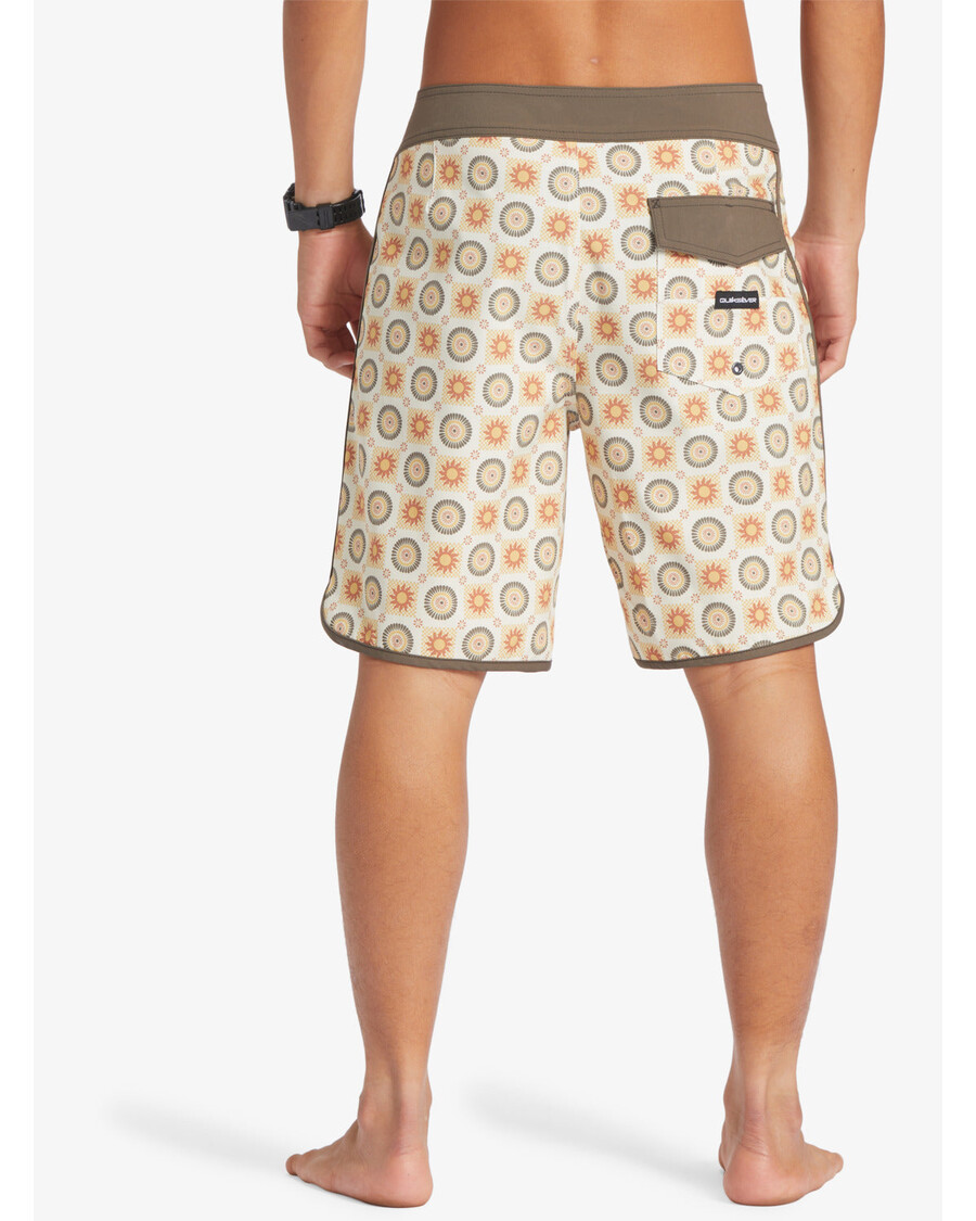 Quik Silver Surfsilk Scallop 19" Boardshorts - Birch