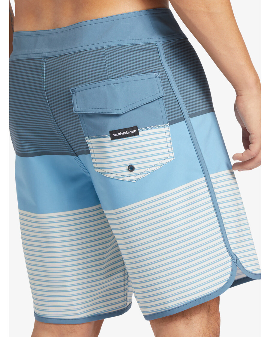 Quiksilver Surfsilk Tijuana 19 Colių šortai - Vidurnakčio Laivynas