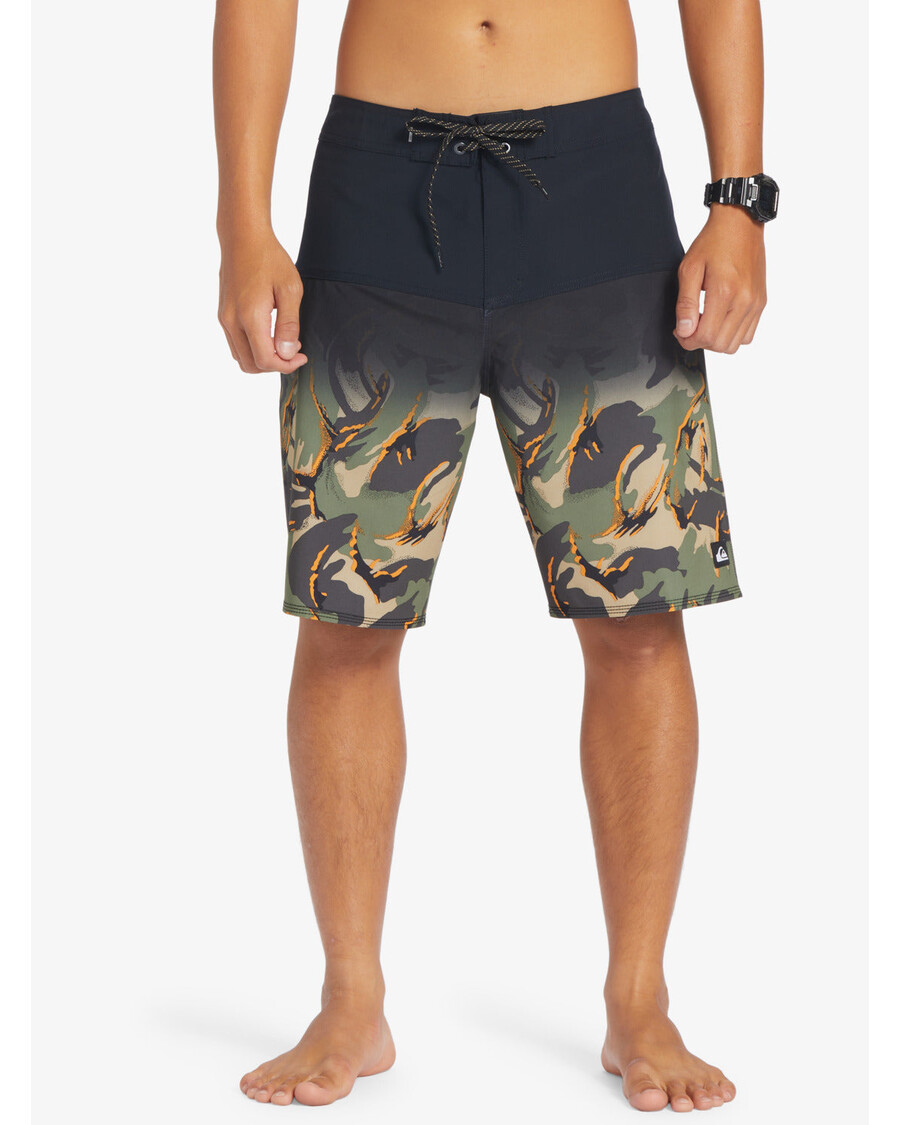 Quik Silver Surfsilk Panel 20" Boardshorts - Black