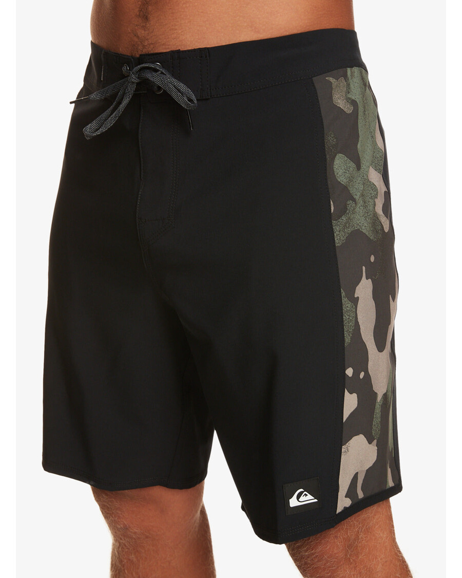 Quik Silver Surfsilk Arch Hawaii 19" Boardshorts - Black