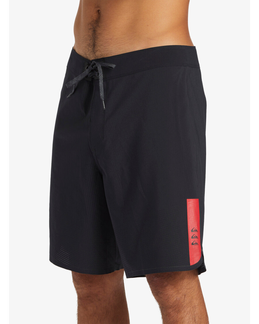 куиксилвер хигхлине про сцаллоп 19" кратке хлаче - црне