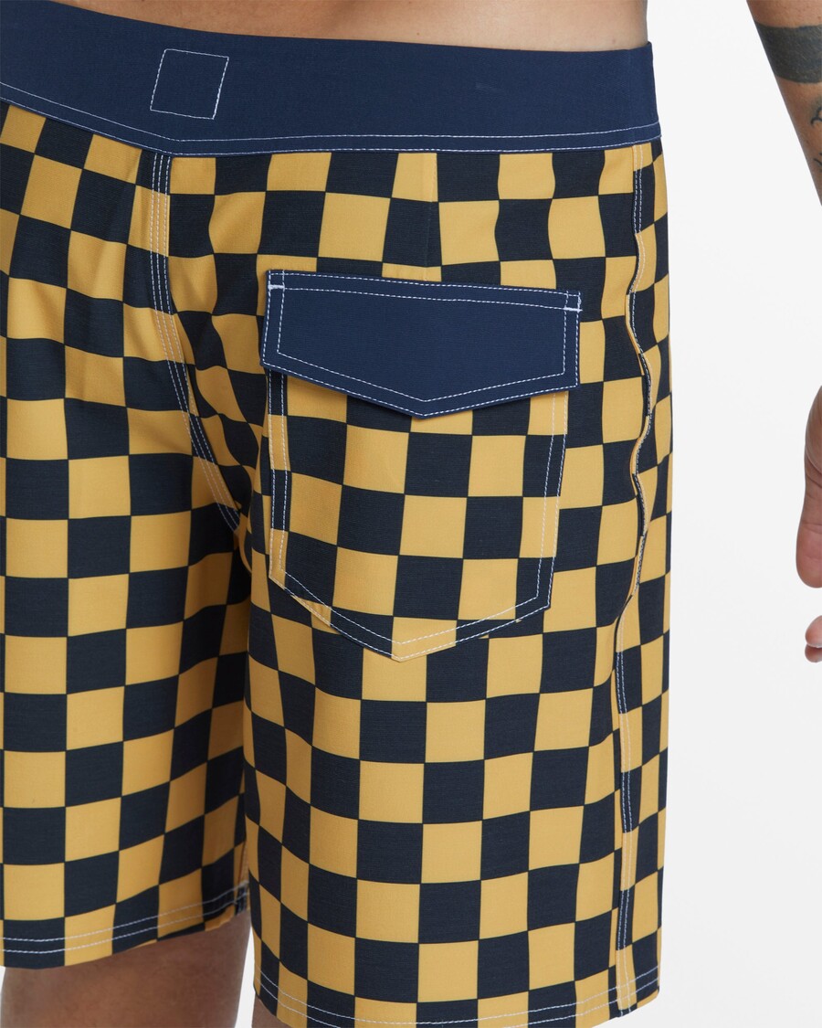 Quik Silver Original Straight Leg 18" Boardshorts - Mustard