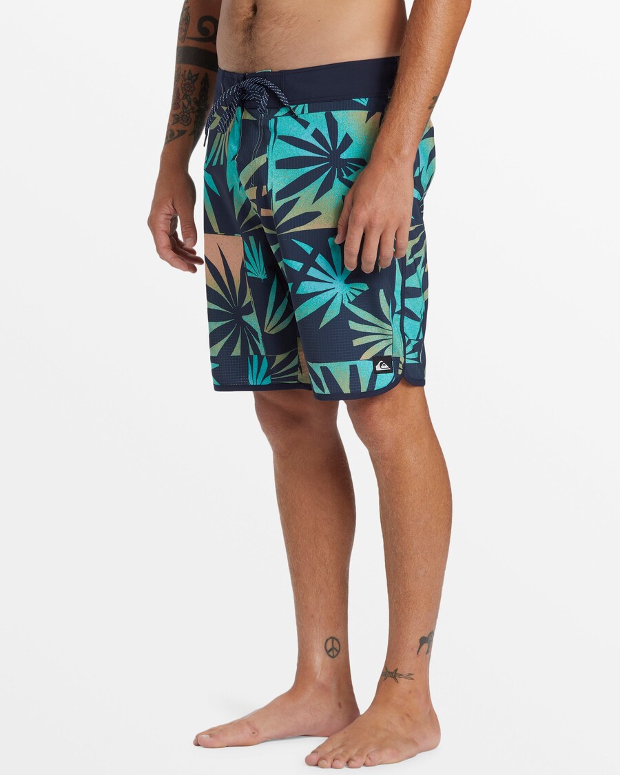 Quik Silver Highline Scallop 19" Boardshorts - Dark Navy