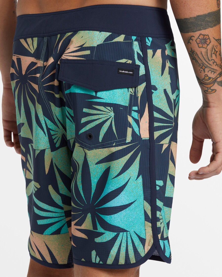 Quik Silver Highline Scallop 19" Boardshorts - Dark Navy