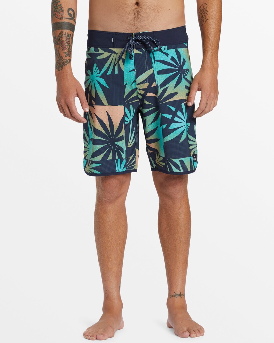 Quiksilver Highline Scallop 19" Boardshorts – Dunkelmarine