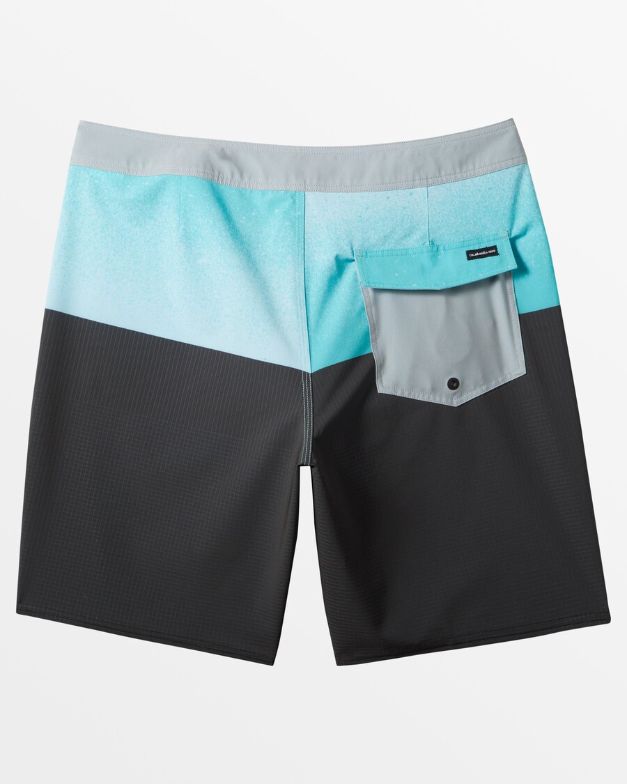 Quiksilver Highline Straight Leg 19" Boardshorts - Capri