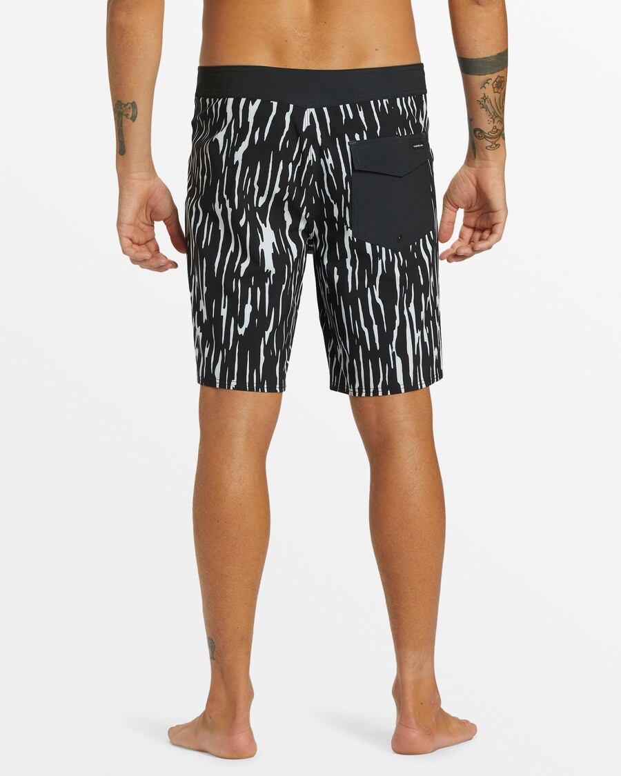 Quiksilver Surfsilk Short De Bain Jambe Droite 19" - Noir