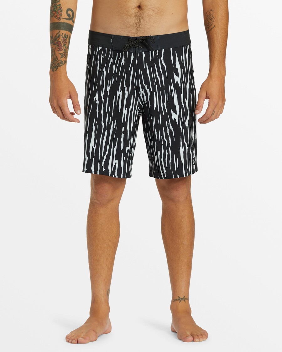 Quiksilver Surfsilk Straight Leg 19" Boardshortky - čierne