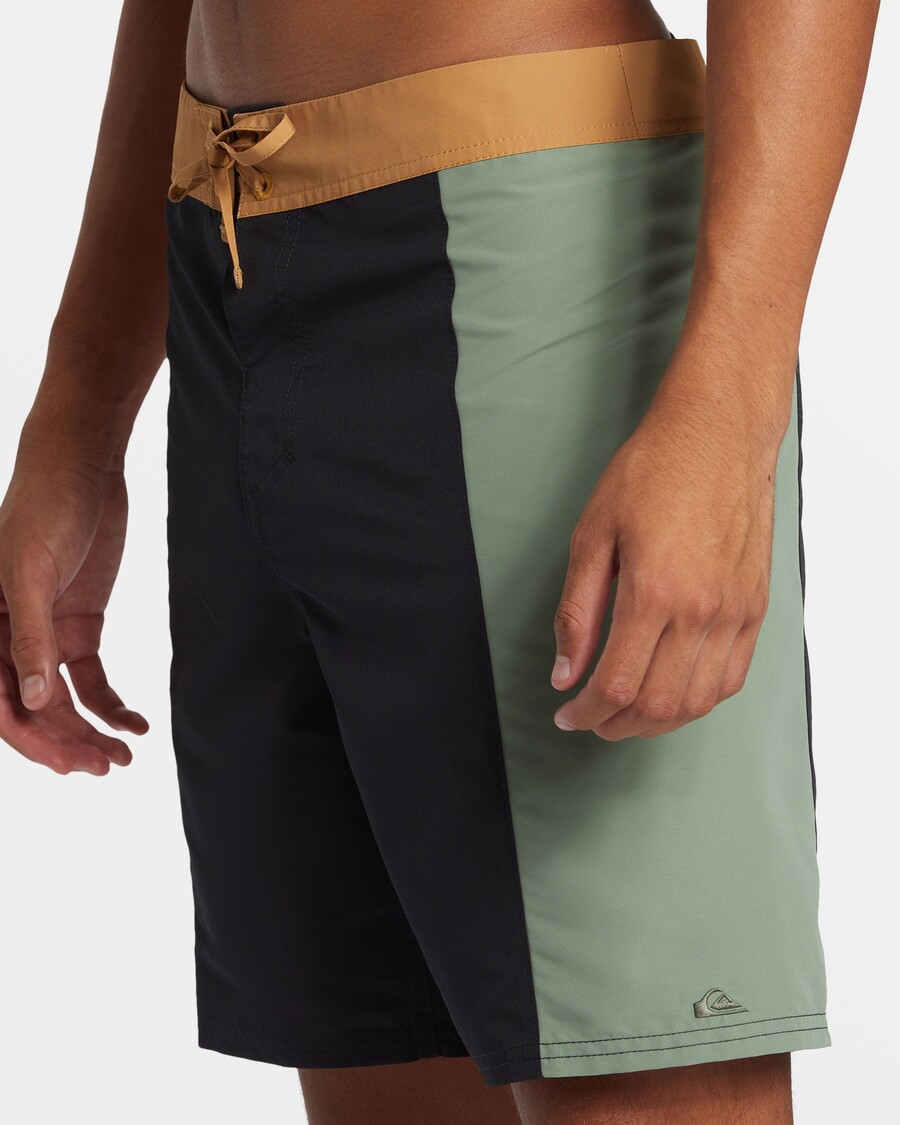 Quik Silver Made Better 18.5" Boardshorts - Grape Shake